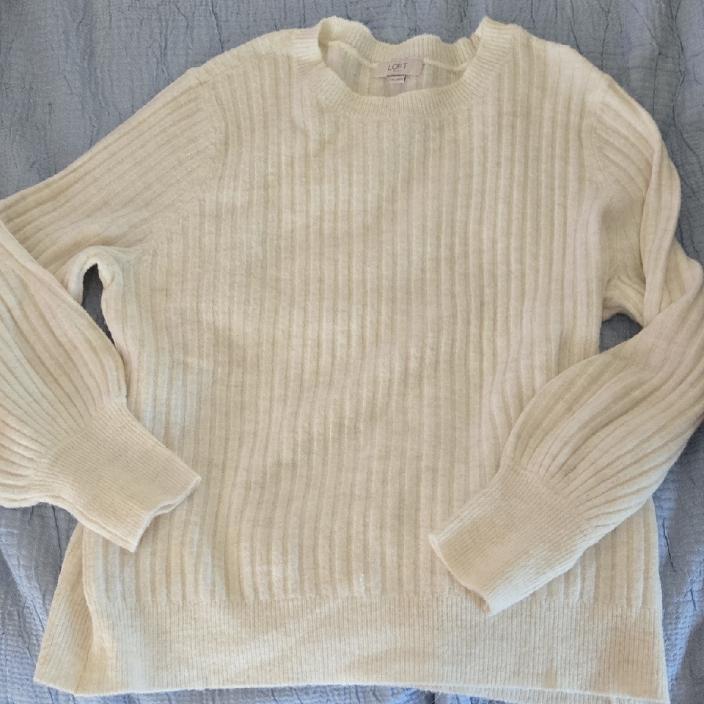 LOFT Women's Ribbed Cream Sweater